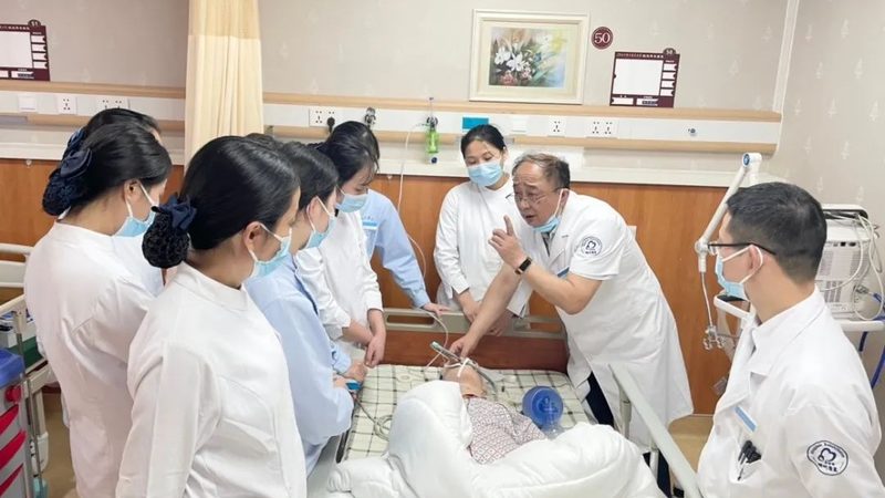 多功能陪护床与折叠床：参数对比解析