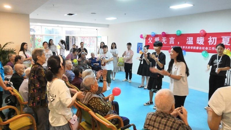 从“不会用”到“离不开”：智慧养老系统的真实体验